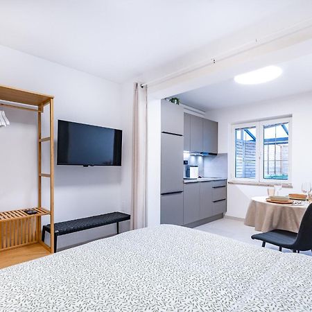 Isolana Apartment Изола Экстерьер фото